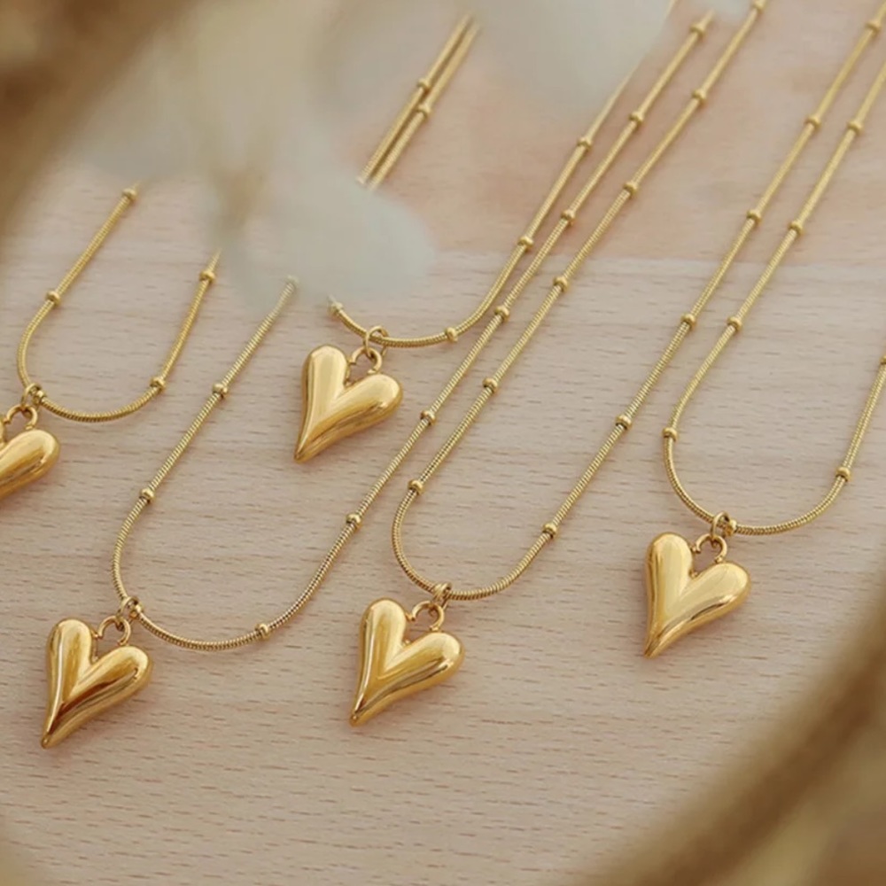 Heart pendant necklace - Picture 2 of 4